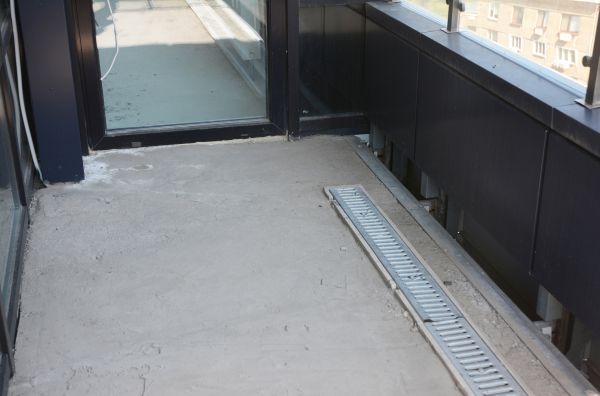 Cost of Veranda Drain Installation in Cedar Rapids
